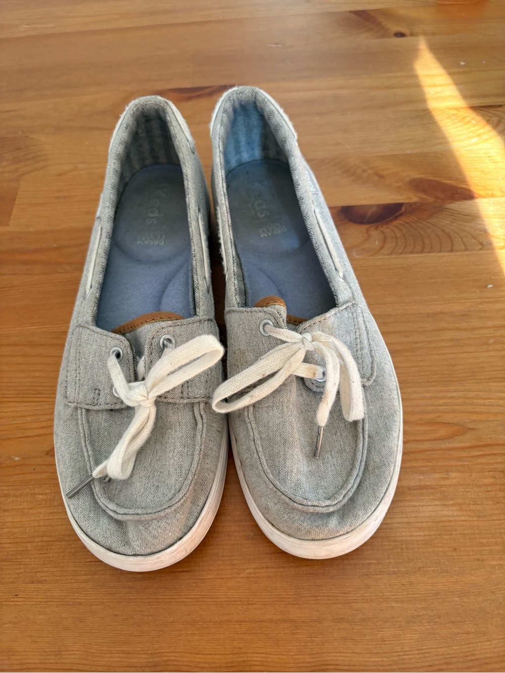 Keds Light Gray Canvas Slip-On Loafers with Bow Tie Detail - Women